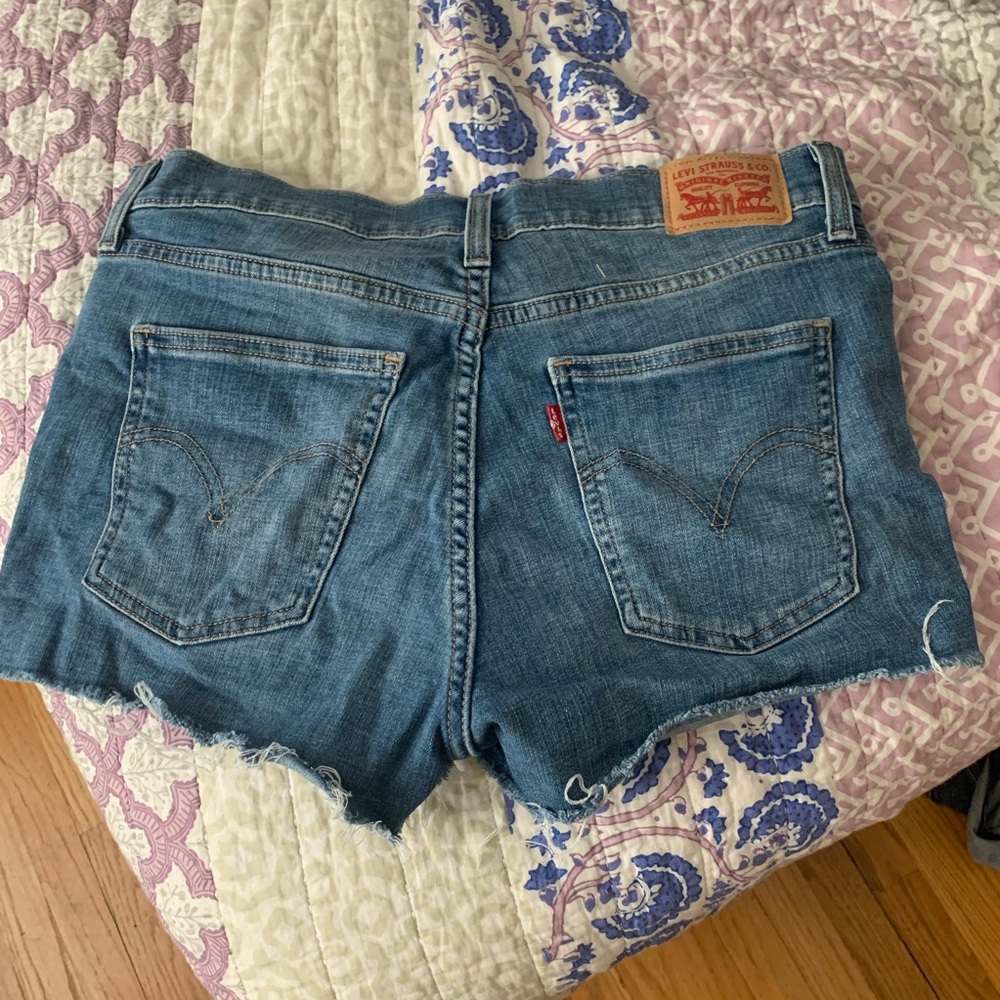 Levi’s distressed high waisted shorts